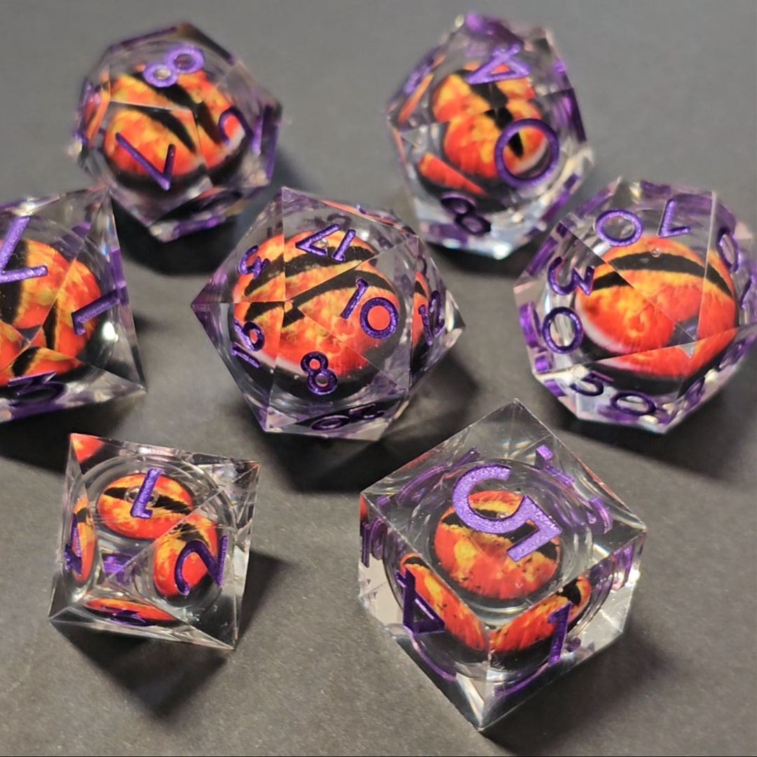 Set de dé epoxy avec oeil rouge de dragon qui bouge pour jeu de rôle (Ref 2)